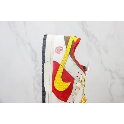 Nike Dunk Low "Year of the Dragon/Chinese Style" фото № 3 Nike Dunk Low "Year of the Dragon/Chinese Style" фото № 3