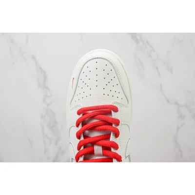 Supreme x Nike Dunk Low "Off White/Red" фото № 4