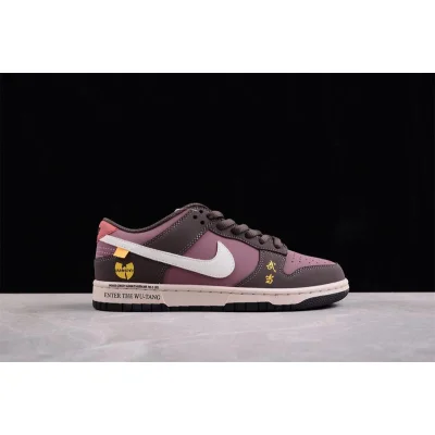 Wu-Tang Clan x Nike SB Dunk Low "Burgundy" фото № 6 Wu-Tang Clan x Nike SB Dunk Low "Burgundy" фото № 6