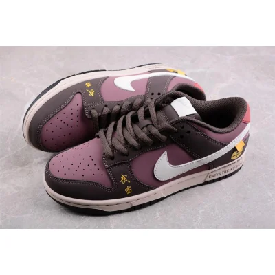 Wu-Tang Clan x Nike SB Dunk Low "Burgundy" фото № 3 Wu-Tang Clan x Nike SB Dunk Low "Burgundy" фото № 3