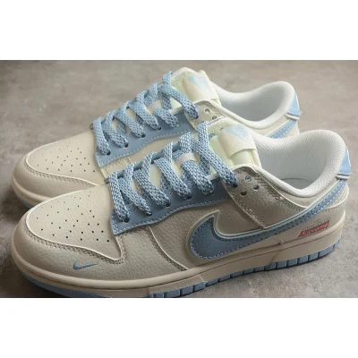 Supreme x Stone Island x Nike Dunk Low "Blue/Cream" фото № 3