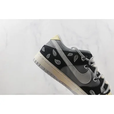 Nike Dunk Low "Black/Grey/White Paisley" фото № 4 Nike Dunk Low "Black/Grey/White Paisley" фото № 4