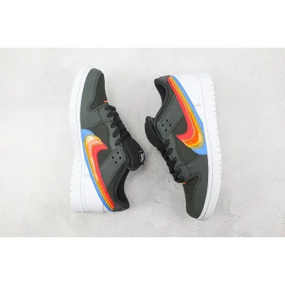 Polaroid X Nike SB Dunk Low "Black/Multicolor" фото № 7 Polaroid X Nike SB Dunk Low "Black/Multicolor" фото № 7