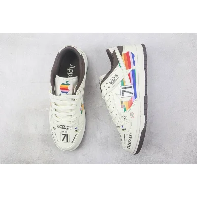 APPLE x PORSCHE x Nike Dunk Low "Graffiti" фото № 6 APPLE x PORSCHE x Nike Dunk Low "Graffiti" фото № 6