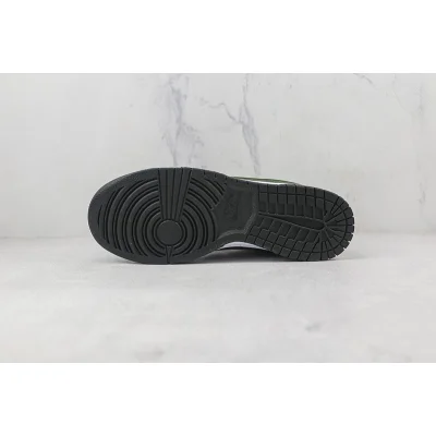 Nike SB Dunk Low "Avocado" фото № 9 Nike SB Dunk Low "Avocado" фото № 9