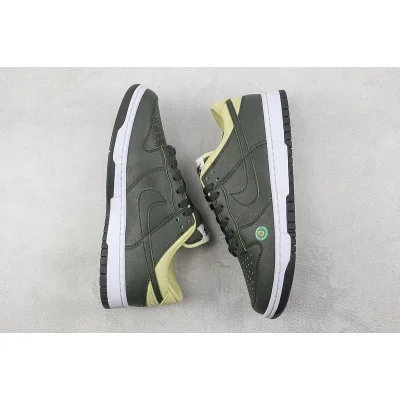 Nike SB Dunk Low "Avocado" фото № 7 Nike SB Dunk Low "Avocado" фото № 7