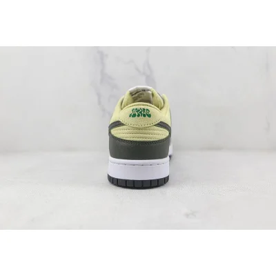 Nike SB Dunk Low "Avocado" фото № 8 Nike SB Dunk Low "Avocado" фото № 8
