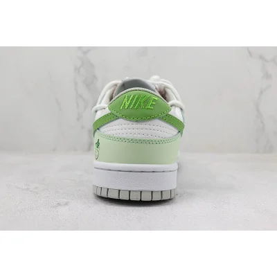 Nike SB Dunk Low "Light Green/White" фото № 9 Nike SB Dunk Low "Light Green/White" фото № 9