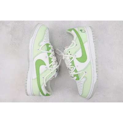 Nike SB Dunk Low "Light Green/White" фото № 6 Nike SB Dunk Low "Light Green/White" фото № 6