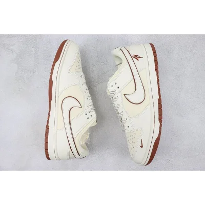 Nike SB Dunk Low "TS Sail Brown/Cream" фото № 6