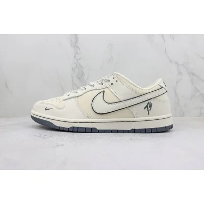 Nike SB Dunk Low "TS Sail Grey/White" фото № 2
