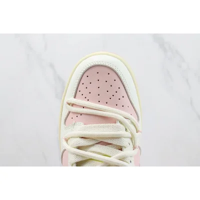 Nike Dunk Low "Strawberry/White/Cream" фото № 4
