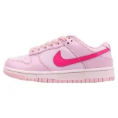 Nike Dunk Low "Triple Pink"