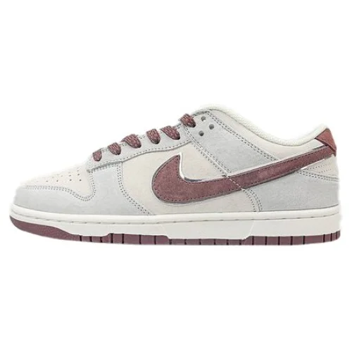 Otomo Katsuhiro x Nike Dunk Low "Desert Sand/Matte Brown"