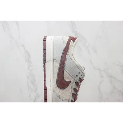 Otomo Katsuhiro x Nike Dunk Low "Desert Sand/Matte Brown" фото № 3