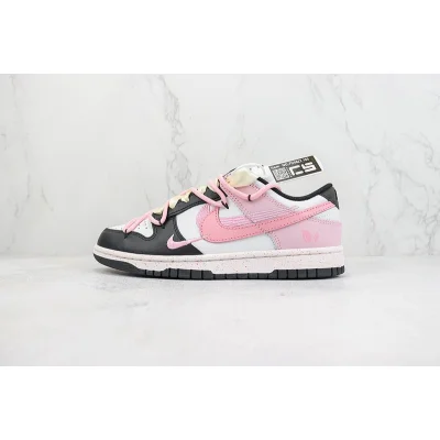 Nike Dunk Low "Black/Pink Multi-Swoosh/Lacing" фото № 2 Nike Dunk Low "Black/Pink Multi-Swoosh/Lacing" фото № 2