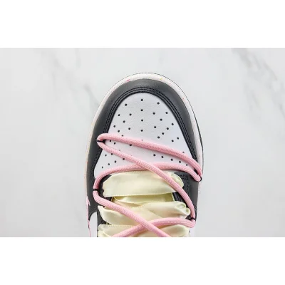 Nike Dunk Low "Black/Pink Multi-Swoosh/Lacing" фото № 4 Nike Dunk Low "Black/Pink Multi-Swoosh/Lacing" фото № 4