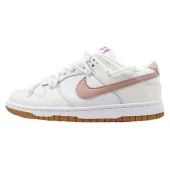 Nike Dunk Low "Crunchy White"