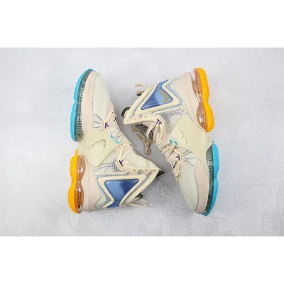Nike LeBron 19 "Minneapolis Lakers" фото № 6