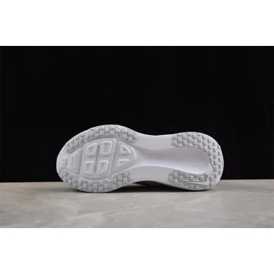 Nike Vomero 18 "White Photon Dust" фото № 4