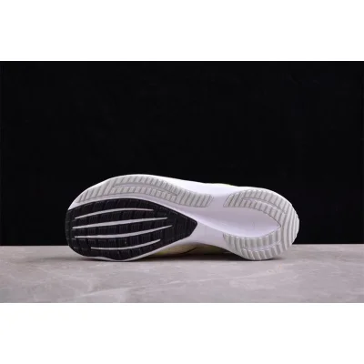 Nike Air Zoom Rival Fly 3 "Barely Volt Photon Dust" фото № 4 Nike Air Zoom Rival Fly 3 "Barely Volt Photon Dust" фото № 4