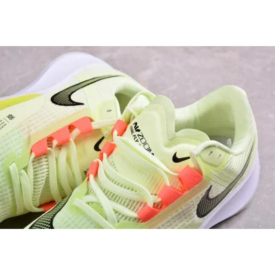 Nike Air Zoom Rival Fly 3 "Barely Volt Photon Dust" фото № 8 Nike Air Zoom Rival Fly 3 "Barely Volt Photon Dust" фото № 8