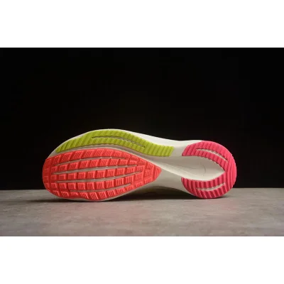 Nike Air Zoom Rival Fly 3 "Luminous Green/Black-Volt-Lime" фото № 4 Nike Air Zoom Rival Fly 3 "Luminous Green/Black-Volt-Lime" фото № 4