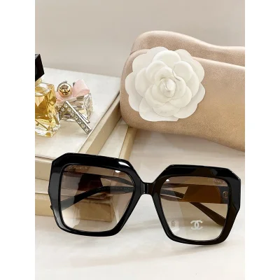 Солнцезащитные очки Balenciaga Temples With Inscriptions "Brown" фото № 2