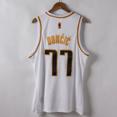 Баскетбольная Джерси Nike Dallas Mavericks 19-20 №77 Luka Doncic "White" фото № 3