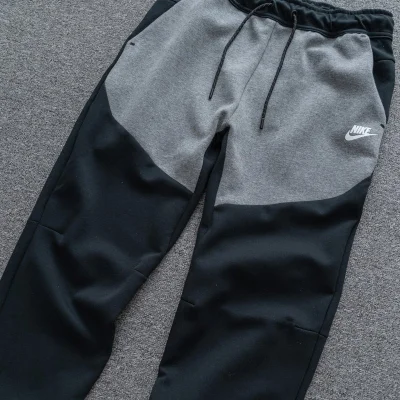 Худи Nike With Logo And ZIP "Black/Gray" фото № 5 Худи Nike With Logo And ZIP "Black/Gray" фото № 5