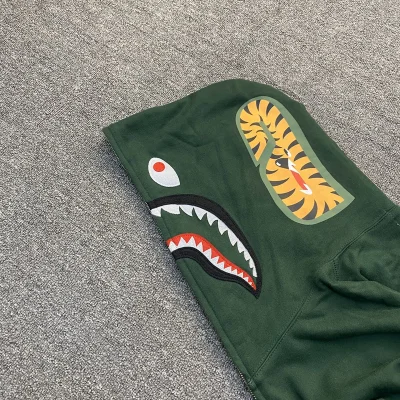 Худи A Bathing Ape The Halves Of The Hood Are Multicolored ZIP "Green" фото № 2 Худи A Bathing Ape The Halves Of The Hood Are Multicolored ZIP "Green" фото № 2