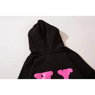 Худи Vlone With The Inscription Friends And Logo "Black" фото № 9 Худи Vlone With The Inscription Friends And Logo "Black" фото № 9