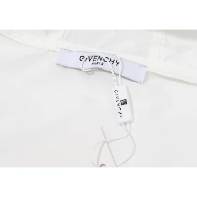 Ветровка Givenchy Large Logo On The Back "White" фото № 5 Ветровка Givenchy Large Logo On The Back "White" фото № 5