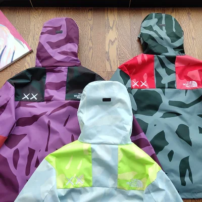 Куртка The North Face Velcro On The Sleeve "Blue/White" фото № 3