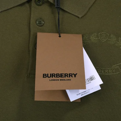 Поло Burberry With A Ribbon With Wreath Logo "Green/Brown" фото № 3 Поло Burberry With A Ribbon With Wreath Logo "Green/Brown" фото № 3