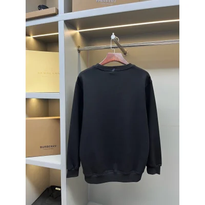 Свтишот Burberry Frontside Print On Stripe Warrior On The Horse "Black" фото № 5 Свтишот Burberry Frontside Print On Stripe Warrior On The Horse "Black" фото № 5