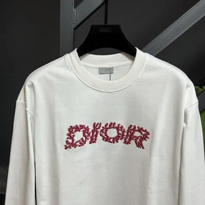 Свитшот Christian Dior Red Fluffy Frontside Logo "White" фото № 2