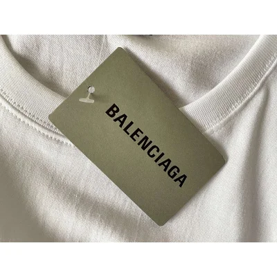 Футболка Balenciaga An Extraordinary Text Logo "White" фото № 4