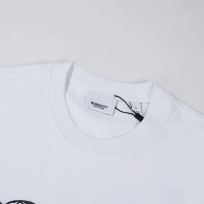 Футболка Burberry The Rendered Logo "White" фото № 3