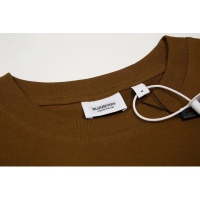 Футболка Burberry With Wreath Logo "Brown" фото № 4