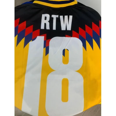 Футболка Corteiz Rombes Print Frontside Logo "Yellow" фото № 2 Футболка Corteiz Rombes Print Frontside Logo "Yellow" фото № 2