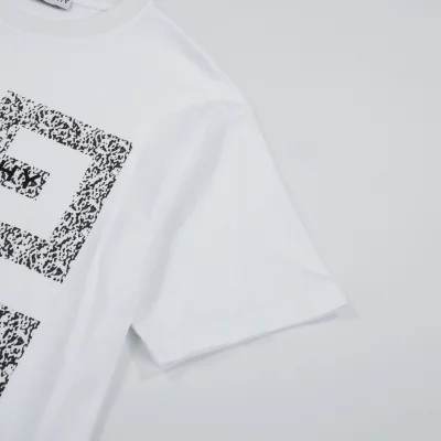 Футболка Givenchy With A Large Logo "White" фото № 4