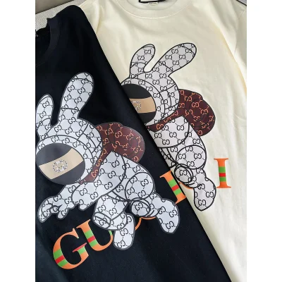 Футболка Gucci A Rabbit In Suit "Cream" фото № 4