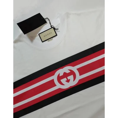 Футболка Gucci With A Brand Stripe "White" фото № 6 Футболка Gucci With A Brand Stripe "White" фото № 6