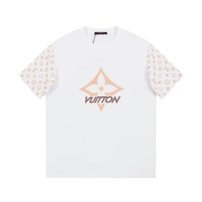 Футболка Louis Vuitton With A Monogram Logo On The Sleeves "White" фото № 8