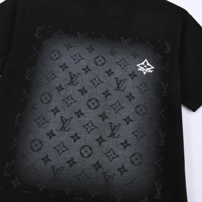Футболка Louis Vuitton With A Gray Spot "Black" фото № 2