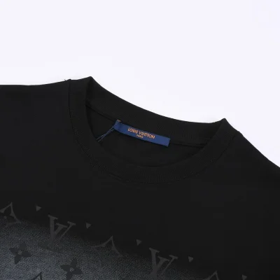 Футболка Louis Vuitton With A Gray Spot "Black" фото № 5