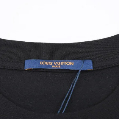 Футболка Louis Vuitton With Three Emblems Brand "Black" фото № 4