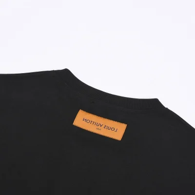 Футболка Louis Vuitton Print Logo And Cap "Black" фото № 4