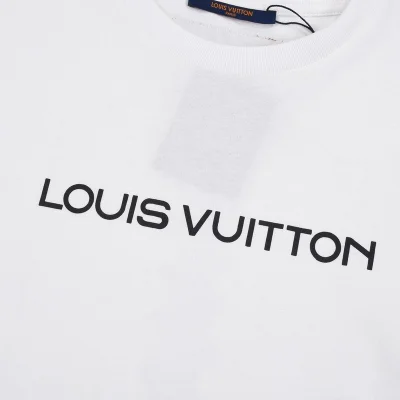 Футболка Louis Vuitton 149 New Bond Street "White" фото № 6 Футболка Louis Vuitton 149 New Bond Street "White" фото № 6